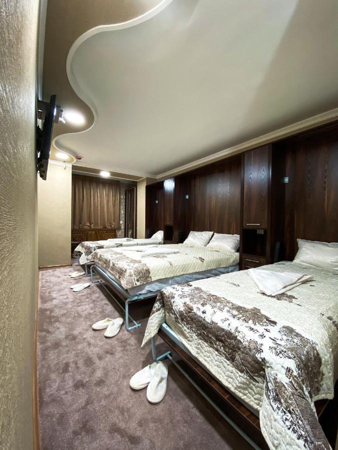 Budget Hotel And Hostel Tashkent Esterno foto