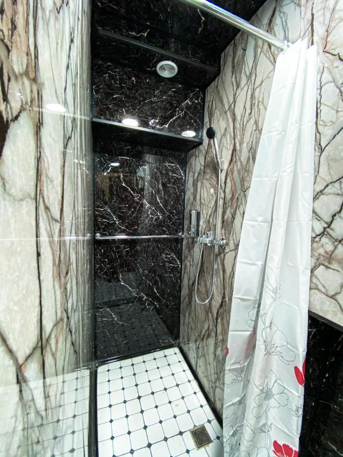 Budget Hotel And Hostel Tashkent Esterno foto