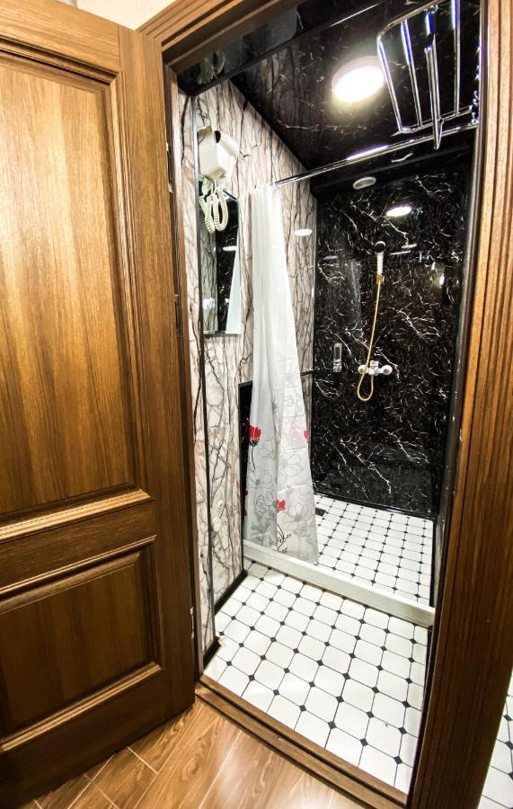 Budget Hotel And Hostel Tashkent Esterno foto