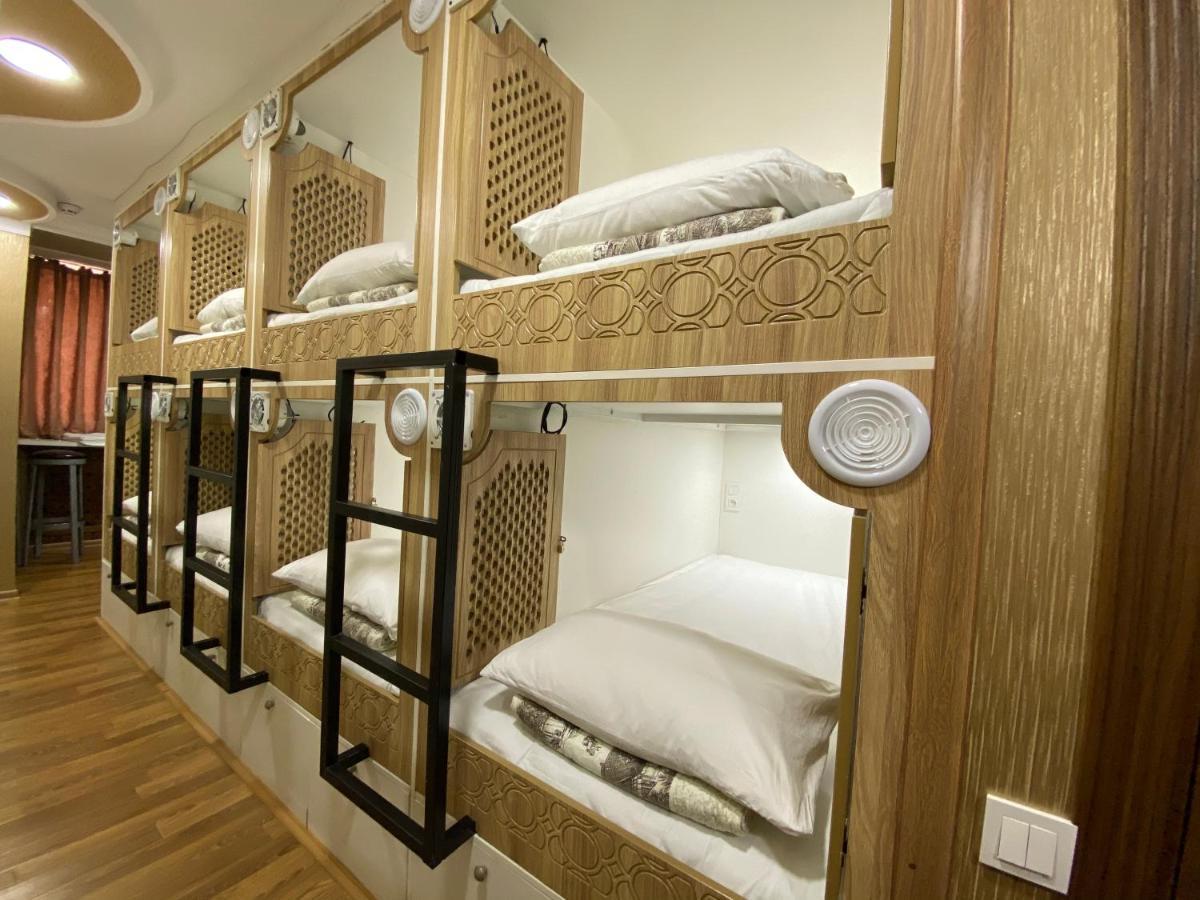 Budget Hotel And Hostel Tashkent Esterno foto
