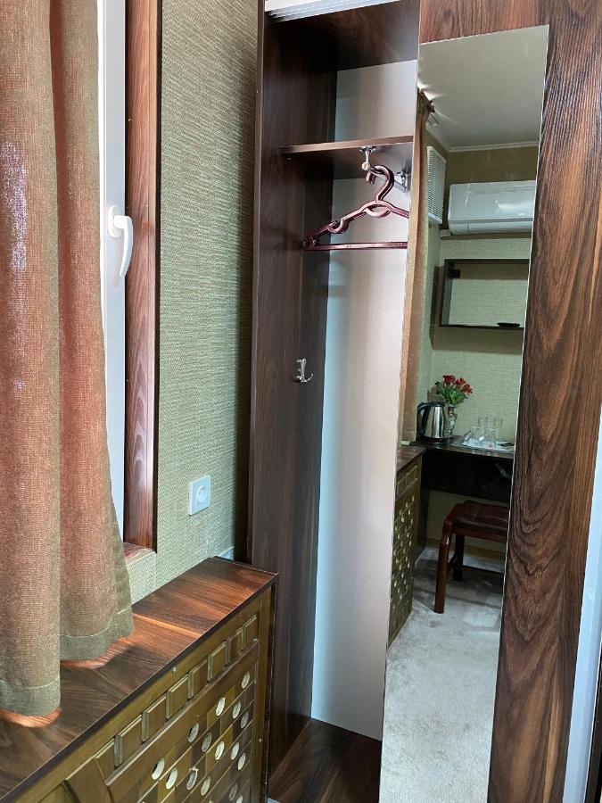 Budget Hotel And Hostel Tashkent Esterno foto
